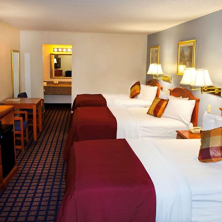 Best Western Palestine Inn Room photo