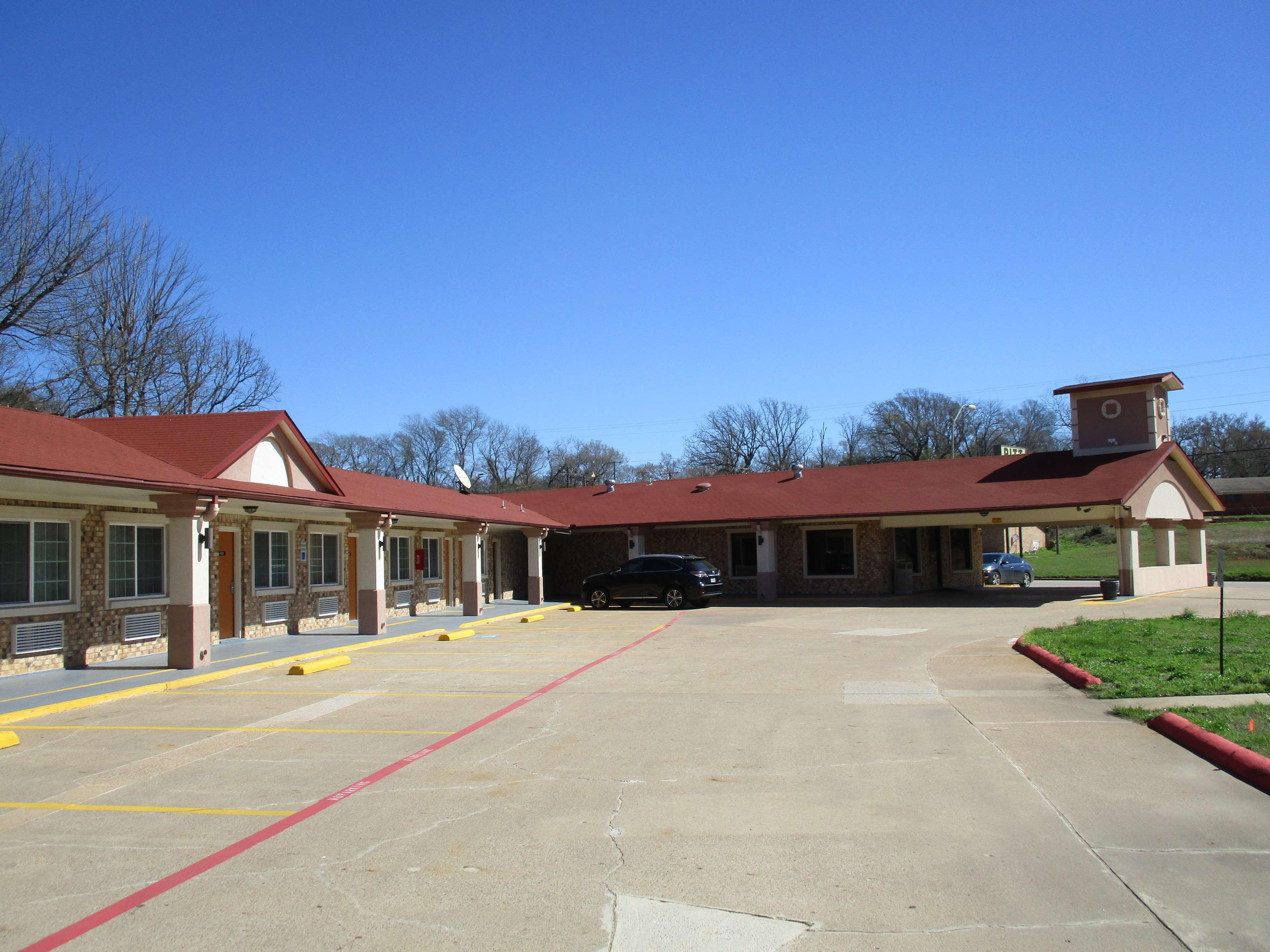 Best Western Palestine Inn Exterior photo